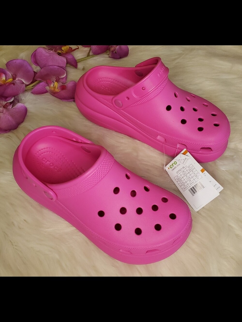 Crocs Classic Crush Clog Hot Pink NWT 10 Lightweight Comfort Shoes | Barbiecore - Picture 4 of 16